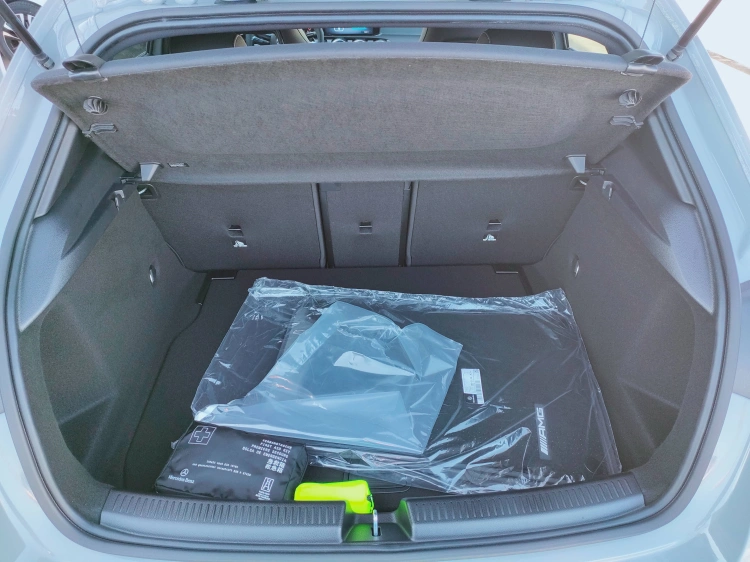 5 - Mercedes-Benz Classe A 180 d Automatic