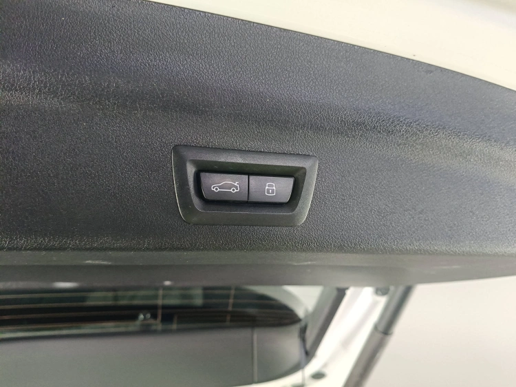 15 - BMW X1 X-LINE PLUS