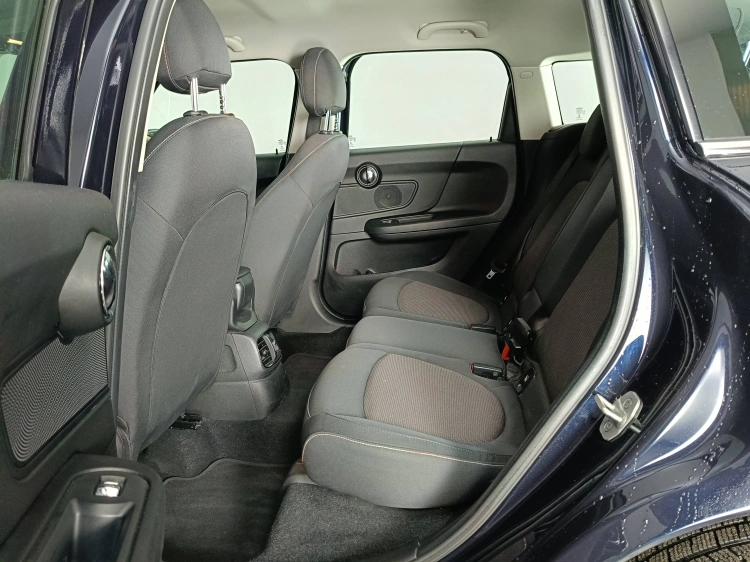 9 - MINI Countryman Mini Countryman 1.5 One D Essential auto