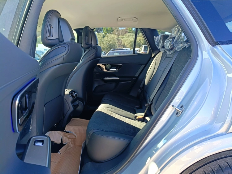 9 - Mercedes-Benz GLC 220 d 4MATIC