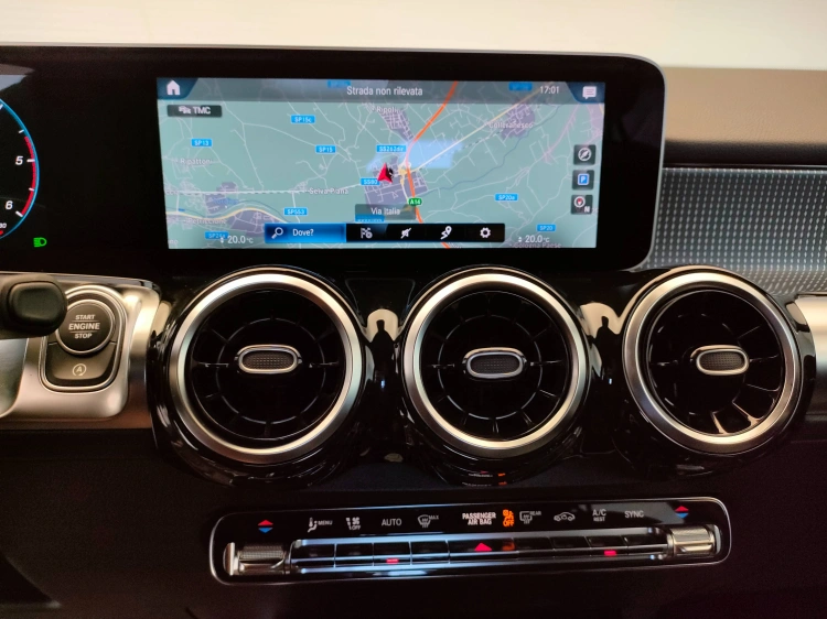 9 - Mercedes-Benz GLB 200 d Sport auto 7p.ti