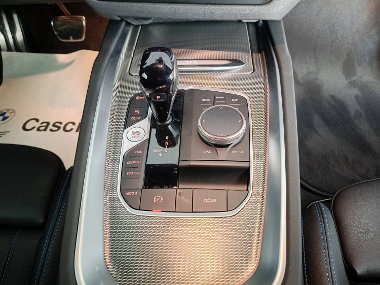 12 - BMW Z4 BMW Z4 sDrive20i