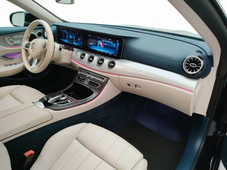 10 - Mercedes-Benz Classe E Cabrio 220 d Premium auto