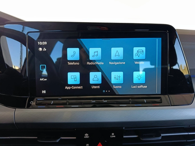 13 - Volkswagen Golf Golf 1.5 tgi Life 130cv dsg