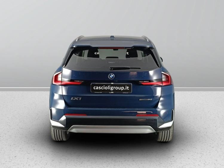 5 - BMW iX1 BMW iX1 eDrive20