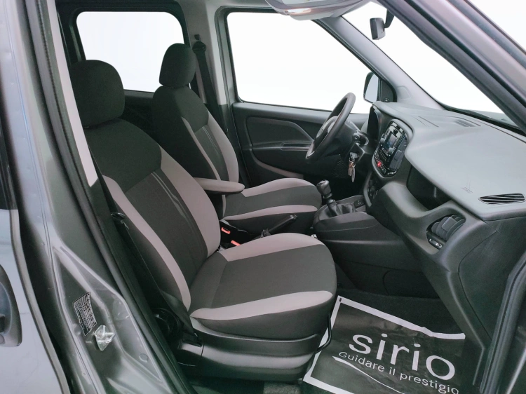 11 - Fiat Doblo Cargo 2015 Doblo cargo combi N1 1.6 mjt 16v SX E6
