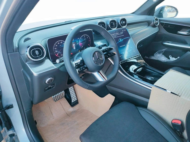 8 - Mercedes-Benz GLC 220 d 4MATIC