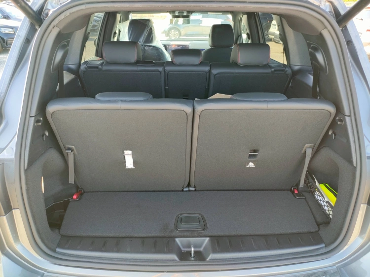 6 - Mercedes-Benz GLB 200 d Automatic