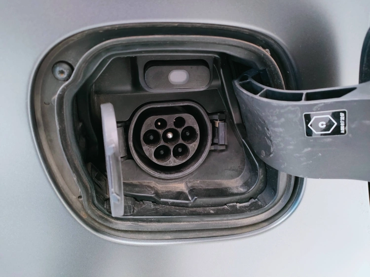 6 - smart fortwo Fortwo Cabrio eq Prime 22kW