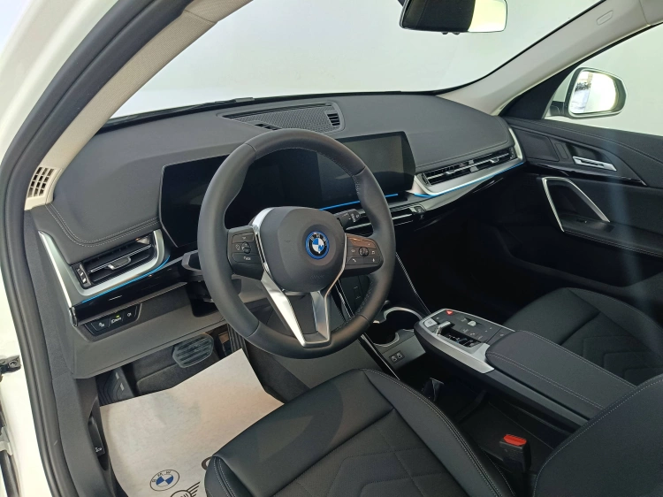 7 - BMW iX1 iX1 edrive 20 X-Line