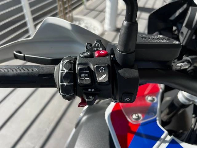 4 - BMW Motorrad GS R 1250 GS TROPHY