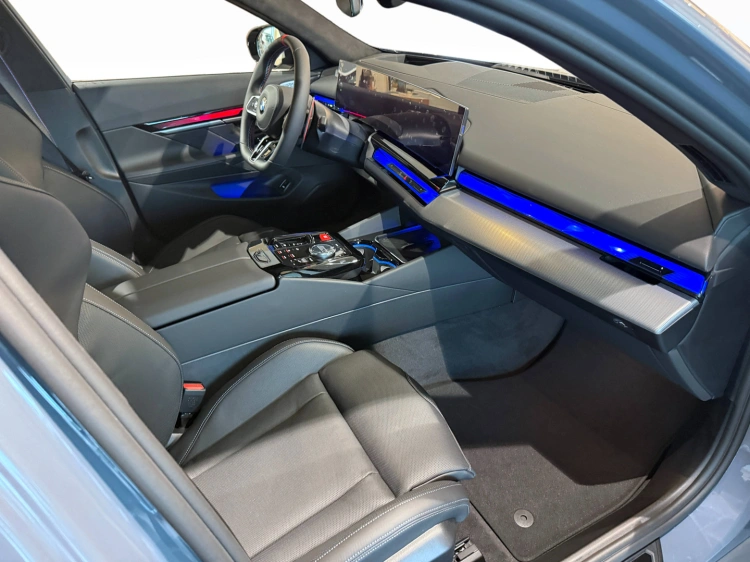 17 - BMW M M5 M5 Touring