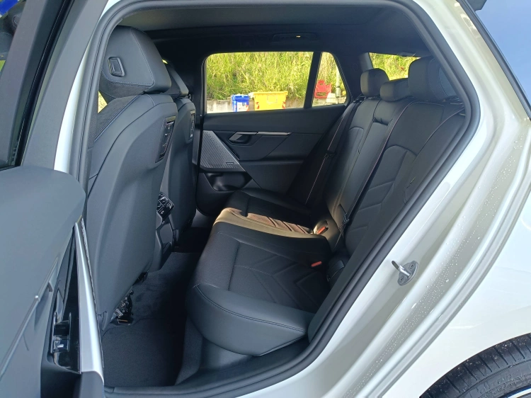 9 - BMW Serie 5 BMW 520d Touring