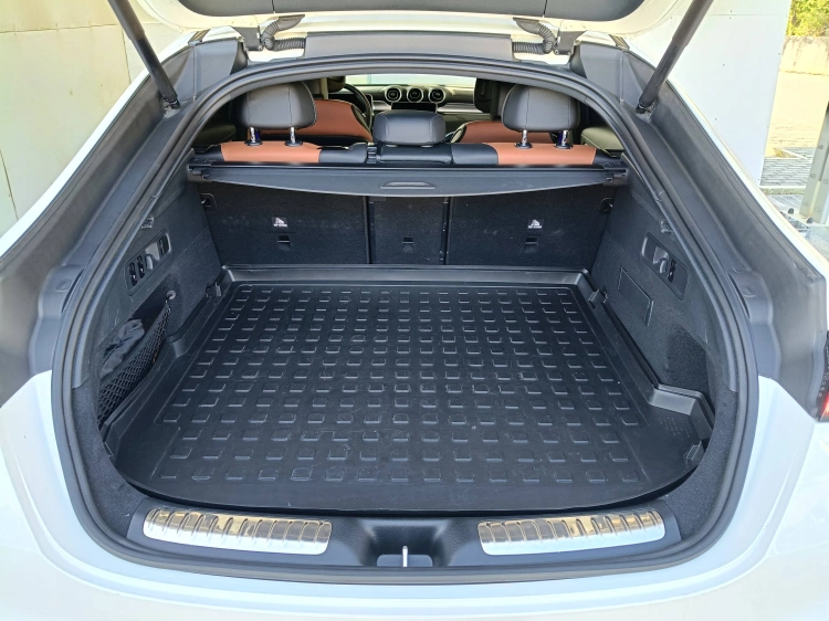 14 - Mercedes-Benz GLC Coupe 300 d AMG Line Advanced Plus 4matic auto