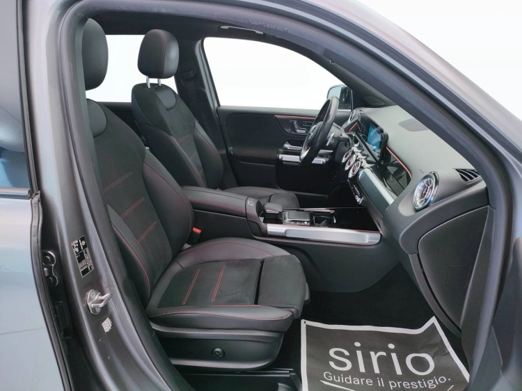 10 - Mercedes-Benz GLB 200 d Premium 4matic auto