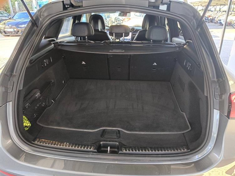 12 - Mercedes-Benz GLC 220 d mhev Advanced 4matic auto