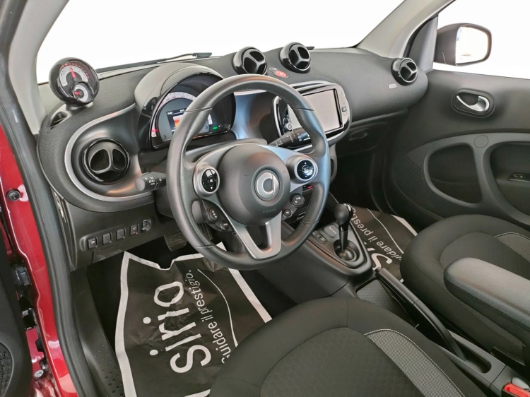 13 - smart fortwo Fortwo eq Passion 22kW