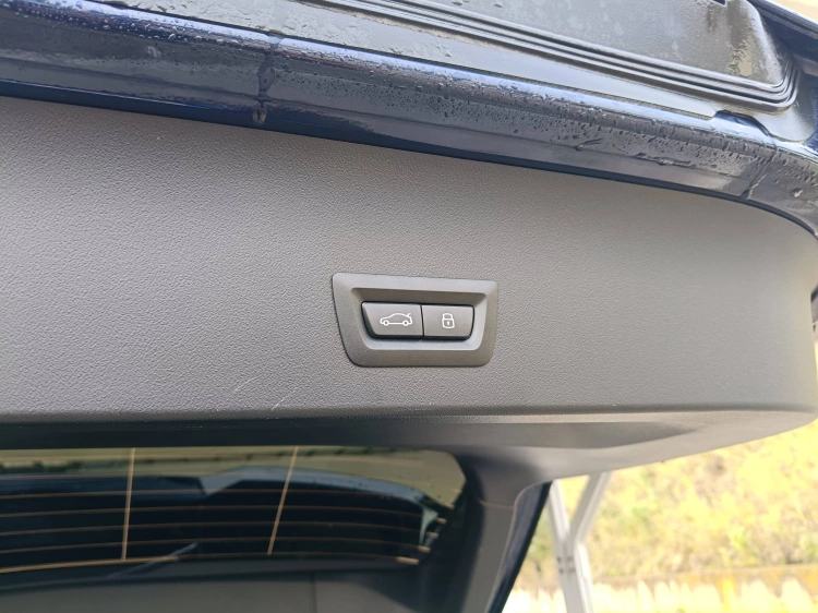 18 - BMW X3 BMW X3 40d xDrive