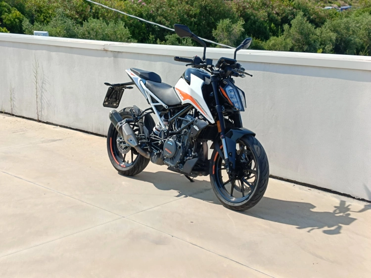2 - Ktm Duke 390 Duke Abs my21