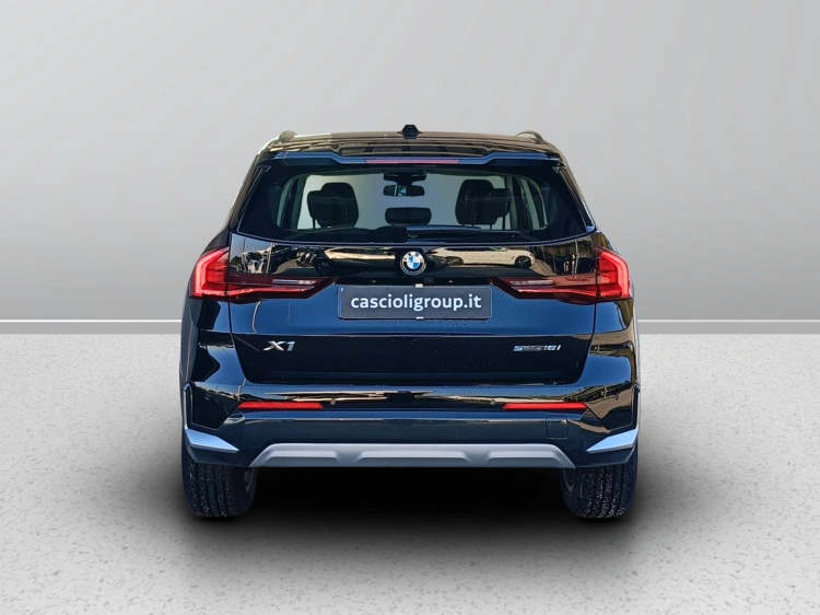 5 - BMW X1 X1 sdrive18i X-Line auto