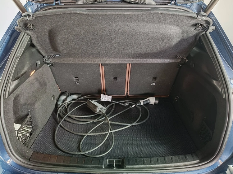 15 - Mercedes-Benz GLA Mercedes 250 e phev (eq-power) Sport Plus auto