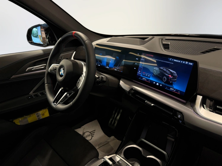 19 - BMW X1 M BMW X1 M35i xDrive