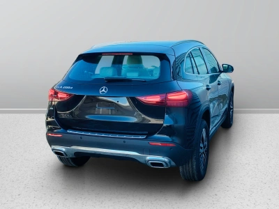 6 - Mercedes-Benz GLA Cascioli Group