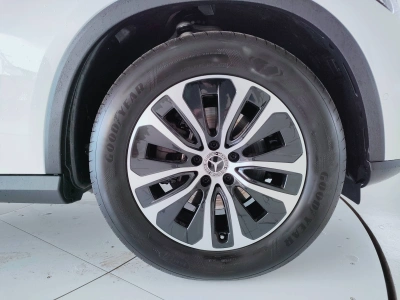 8 - Mercedes-Benz GLC Cascioli Group