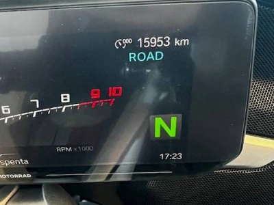 9 - BMW Motorrad GT Cascioli Group