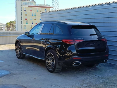 4 - Mercedes-Benz GLC Cascioli Group