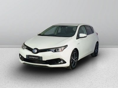 1 - Toyota Auris Cascioli Group