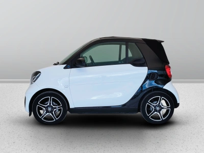 3 - smart fortwo Cascioli Group