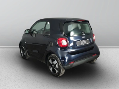 6 - smart fortwo Cascioli Group