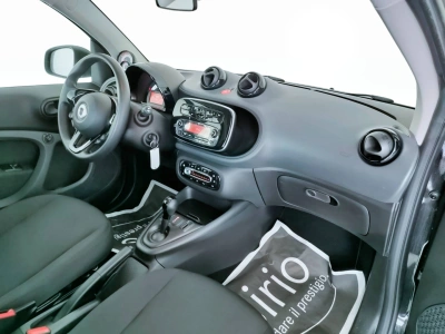 10 - smart fortwo Cascioli Group