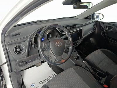 7 - Toyota Auris Cascioli Group