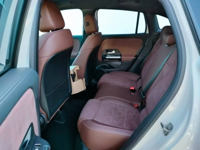 8 - Mercedes-Benz GLA Cascioli Group