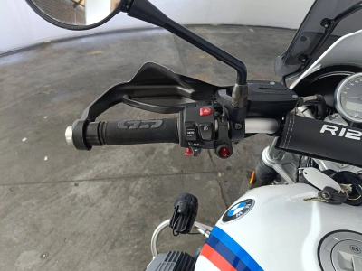 7 - BMW Motorrad nineT Cascioli Group