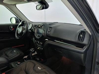 10 - MINI Countryman Cascioli Group