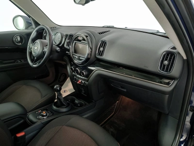 10 - MINI Countryman Cascioli Group