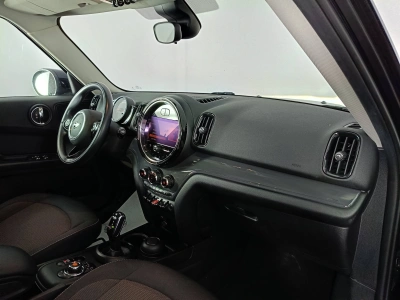 10 - MINI Countryman Cascioli Group