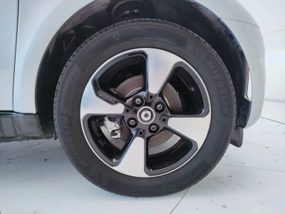 9 - smart fortwo Cascioli Group