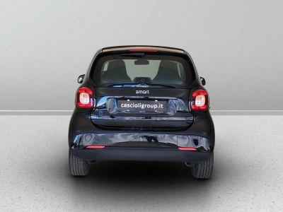 4 - smart fortwo Cascioli Group