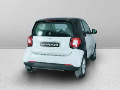 6 - smart fortwo Cascioli Group
