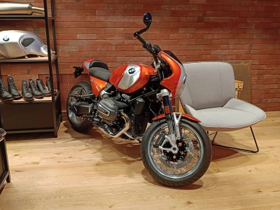 1 - BMW Motorrad NineT Cascioli Group