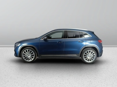 6 - Mercedes-Benz GLA Cascioli Group