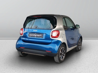 4 - smart fortwo Cascioli Group
