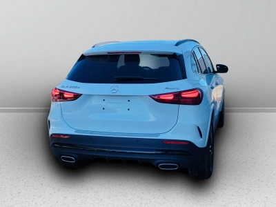 6 - Mercedes-Benz GLA Cascioli Group