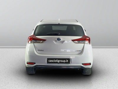 4 - Toyota Auris Cascioli Group