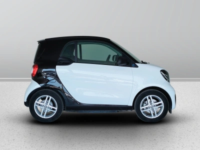 8 - smart fortwo Cascioli Group